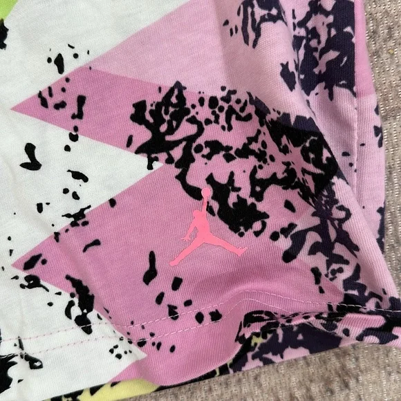 Nike Air Jordan Heatwave Crop Tee - Picture 4 of 7